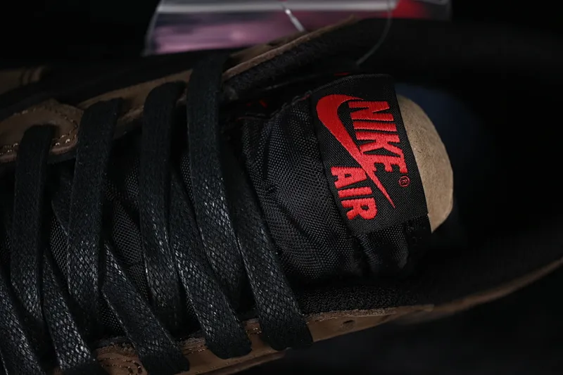 All Categories Air Jordan Jordan Series Basketball Shoes Air Jordan 1 Low High-end Customized Low-top Sneakers Travis Scott